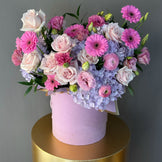 Flower bouquet Blushing Bloom Box